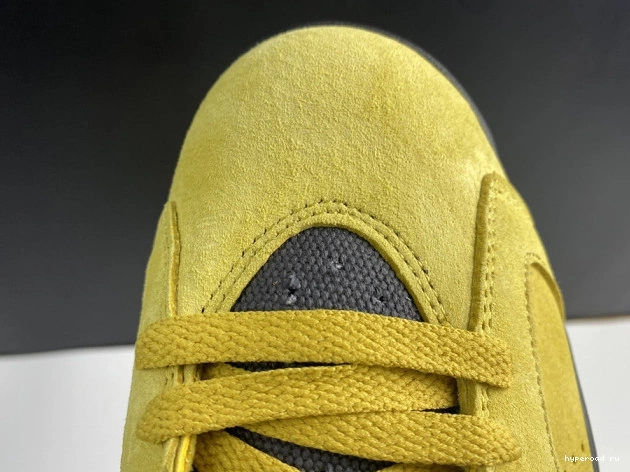TRAVIS YELLOW CN1084-300 6 AIR SCOTT JORDAN X 0721